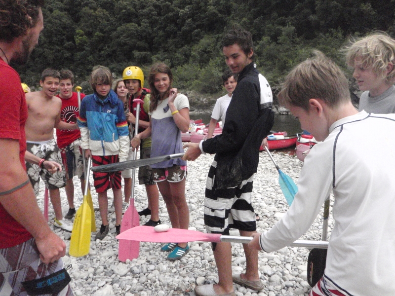 Village Camps International Summer Camp Ard&egrave;che, France 2019-07-26 https://www.villagecamps.com/journals_admin/images/76-35-Pass the Rock success.jpg